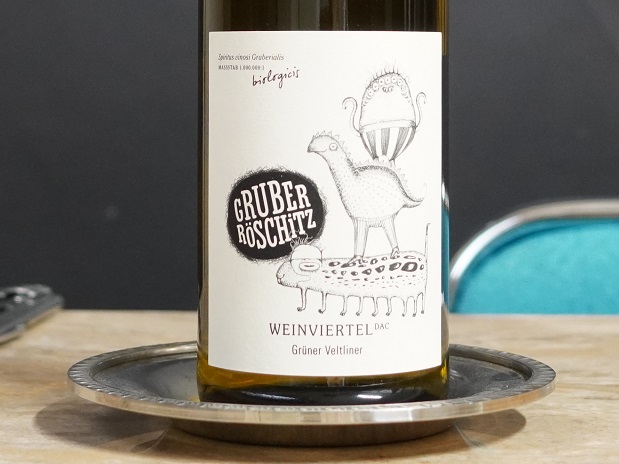 オーストリア　ヴァインフィアテル　グリュナーフェルトリーナー　2024